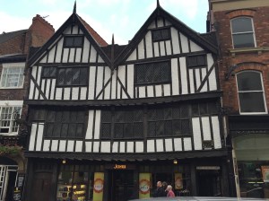 Building next to the Golden Fleece. Look at the sagging building.